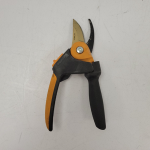 Fiskars P552 Pruner