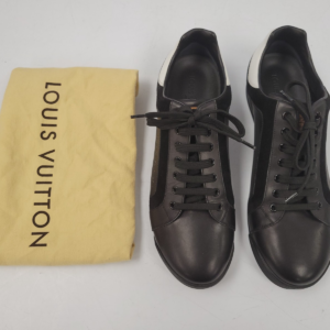 Louis Vuitton Men’s Shoes – Size 7.5