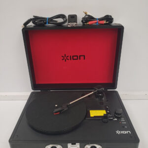Ion IT45 VINYL MOTION Portable Suitcase Turntable