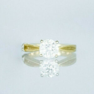 18k Gold Diamond Solitaire Ring