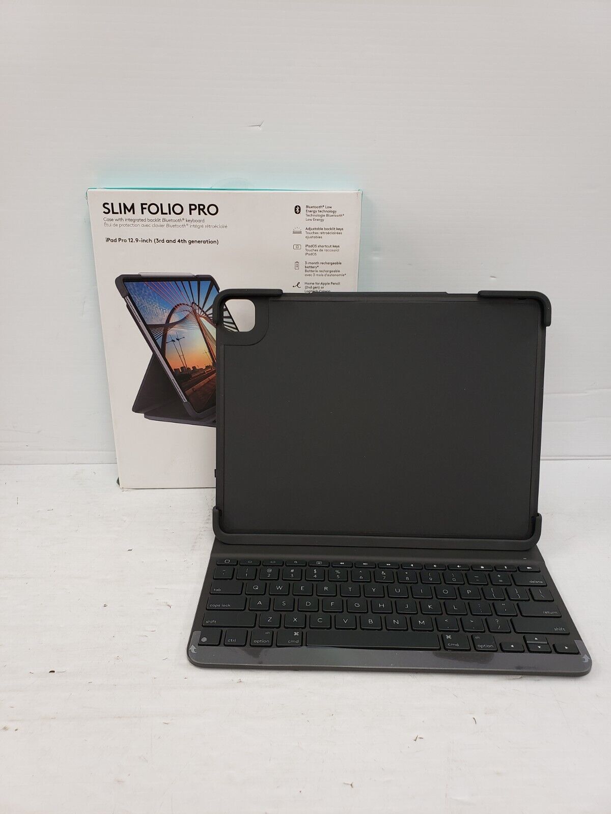 Logitech YR0070 Slim Folio Keyboard Case Logitech YR0070 Slim Folio Keyboard Case