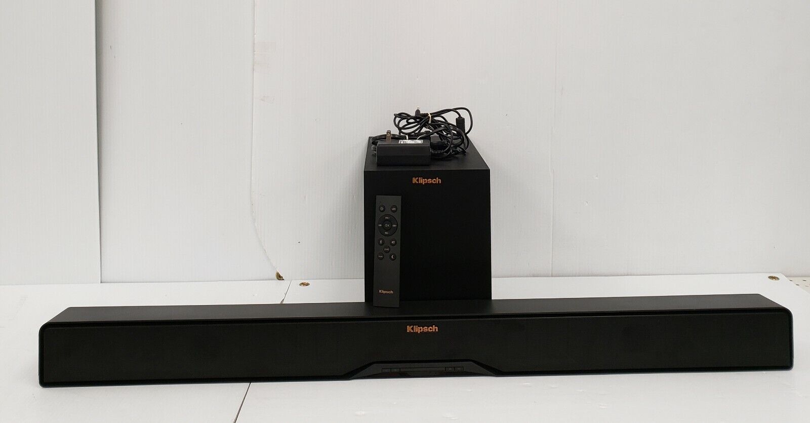 Klipsch R-4B-11 Sound Bar and Subwoofer Klipsch R-4B-11 Sound Bar and Subwoofer