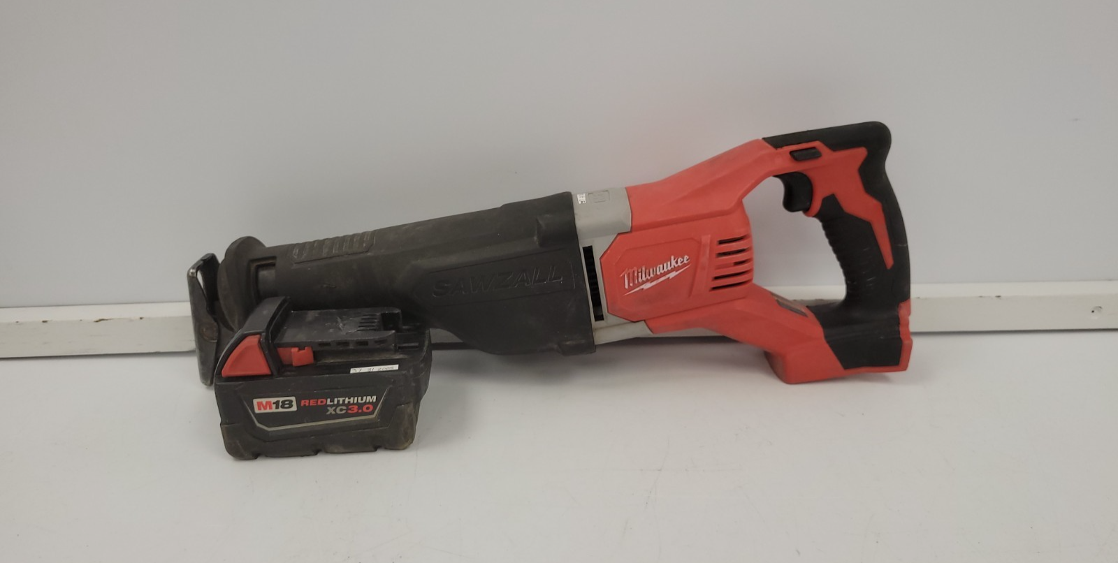 Milwaukee 2621-20 Reciprocating Saw Milwaukee 2621-20 Reciprocating Saw