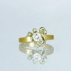 Ladies 14k Gold Diamond Ring