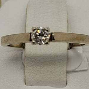 Ladies Solitary Diamond Ring