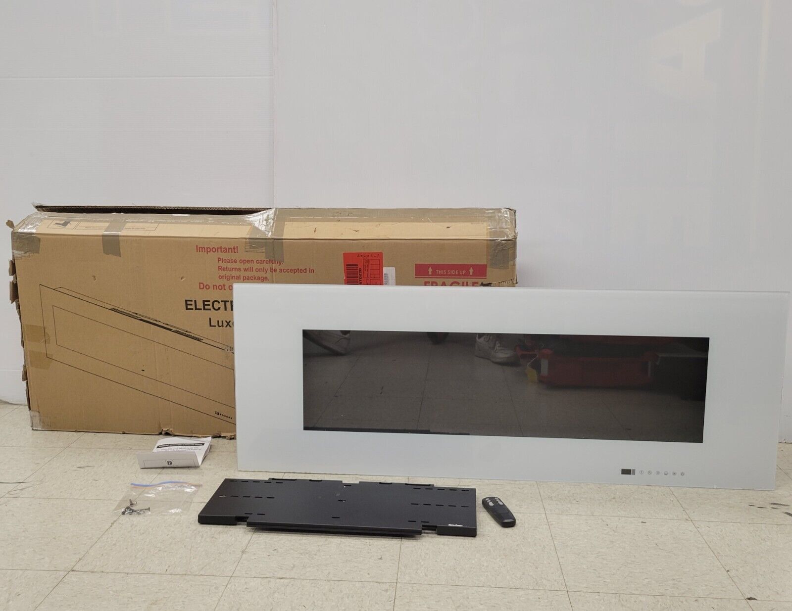 Luxey WM50 Electric Fireplace Luxey WM50 Electric Fireplace