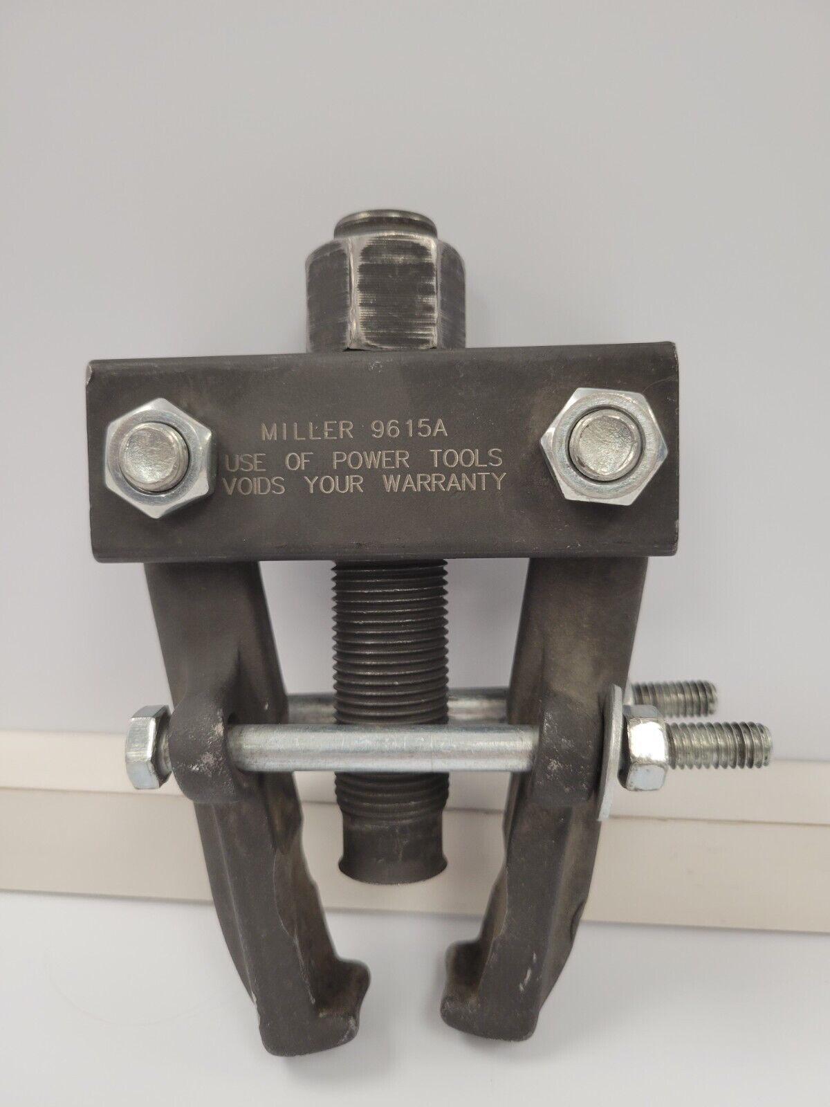 Miller 9615A Puller Miller 9615A Puller