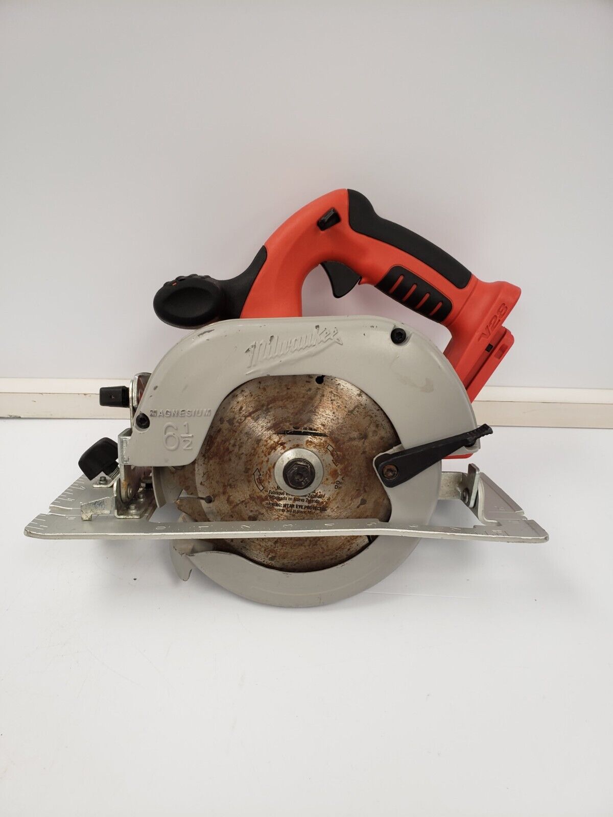 Milwaukee 0730-20 Circular Saw Milwaukee 0730-20 Circular Saw