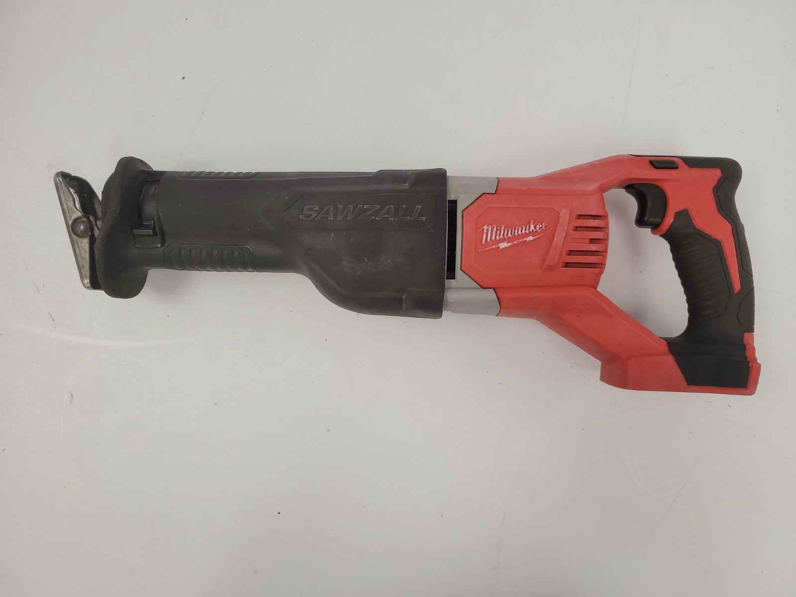 Milwaukee 2621-20 Reciprocating Saw Milwaukee 2621-20 Reciprocating Saw