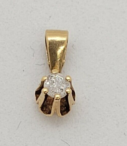 Ladies 4K Yellow Gold Pendent Ladies 4K Yellow Gold Pendent