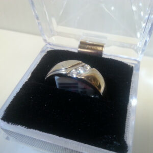 Men’s 10K White Gold Ring with 3 Diamonds, Size 11.25