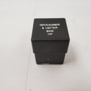 No Name 36 Piece Die Set