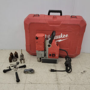 Milwaukee 4272-21 Electro Magnetic Drill