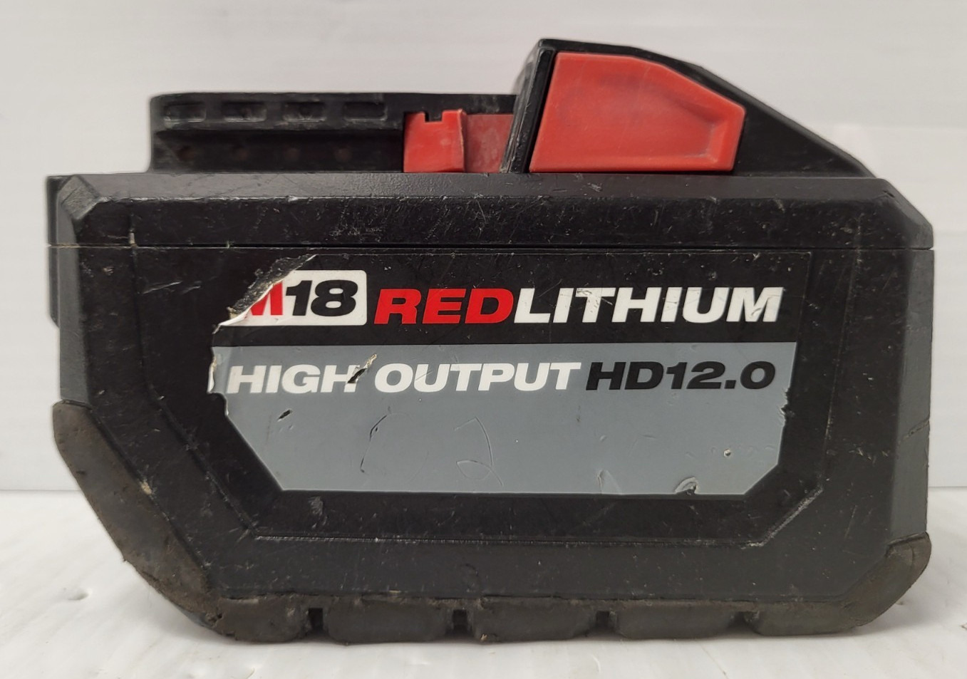 Milwaukee 48-11-1812 M18 High Output Battery – 18V – 12AH Milwaukee 48-11-1812 M18 High Output Battery – 18V – 12AH