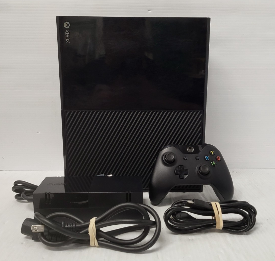 Microsoft 1540 XBox One Gaming Console – 500GB Microsoft 1540 XBox One Gaming Console – 500GB