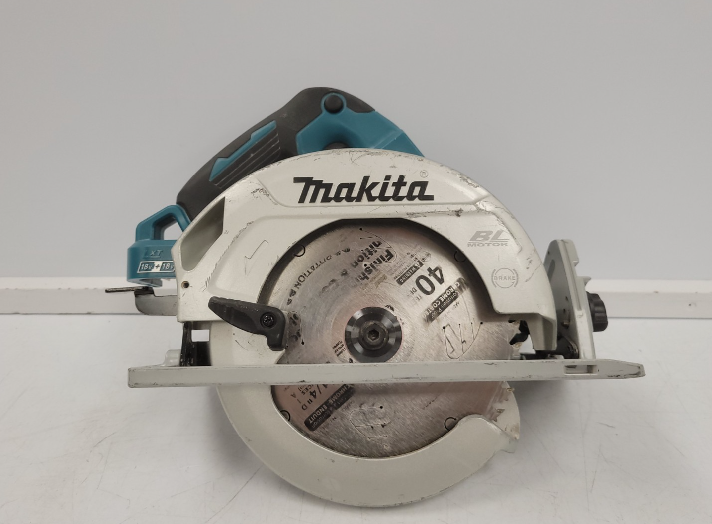 Makita DHS780 Circular Saw Makita DHS780 Circular Saw