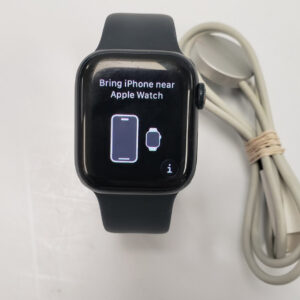 Apple A2475 Series 7 Watch- 41mm