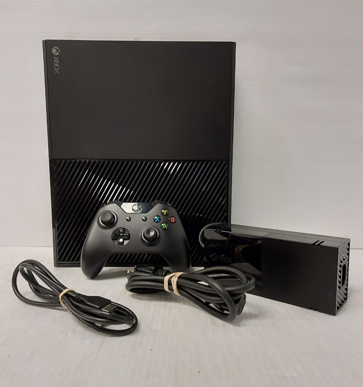 Microsoft 1540 Xbox One – 1TB Microsoft 1540 Xbox One – 1TB