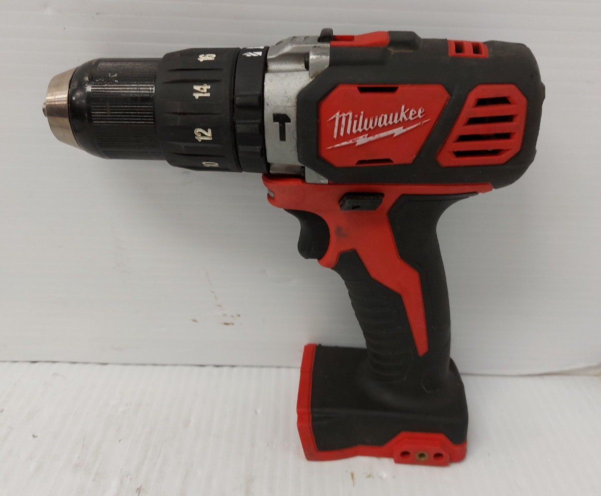 Milwaukee 2607-20 1/2 Hammer Drill Milwaukee 2607-20 1/2 Hammer Drill