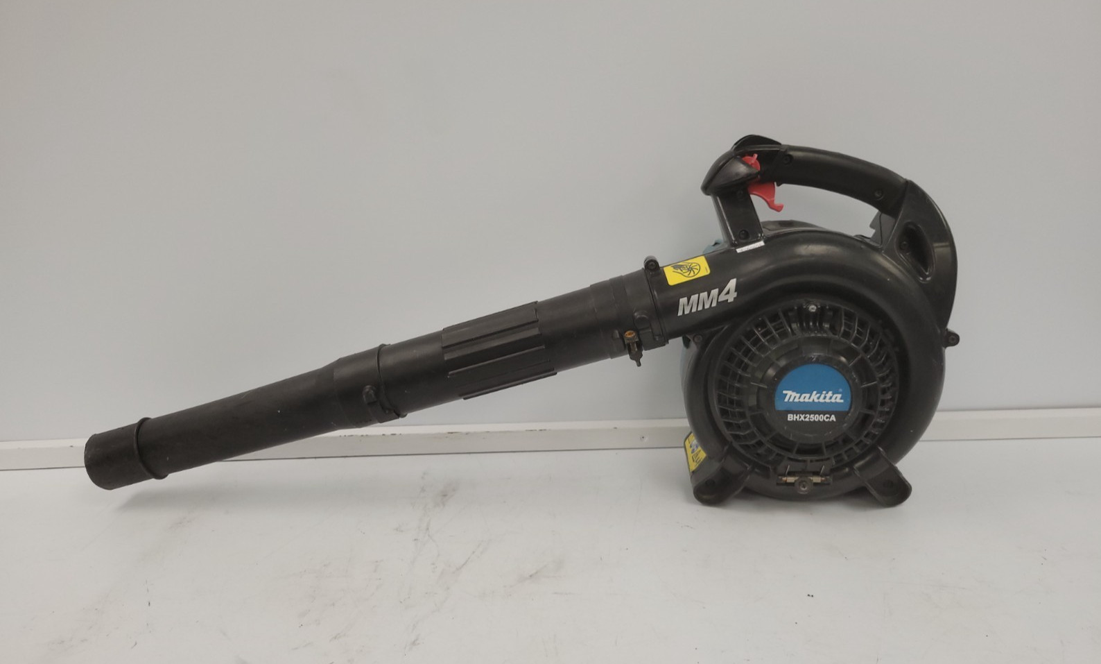 Makita BHX2500CA Leaf Blower Makita BHX2500CA Leaf Blower