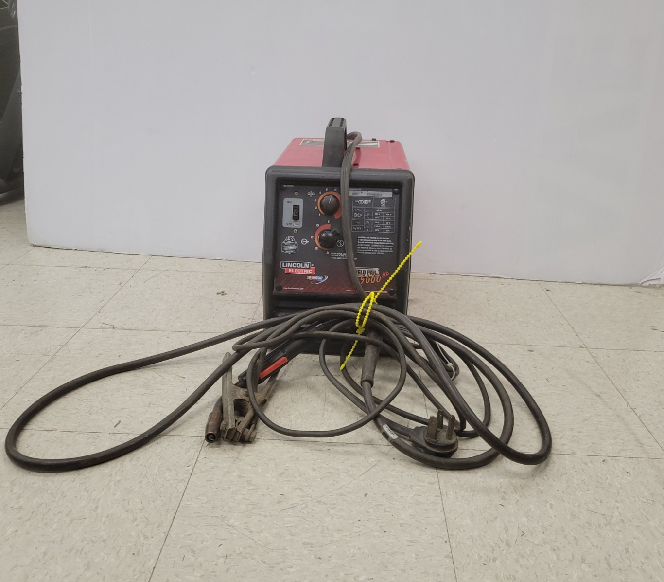 Lincoln Electric 5000HD Welder Lincoln Electric 5000HD Welder