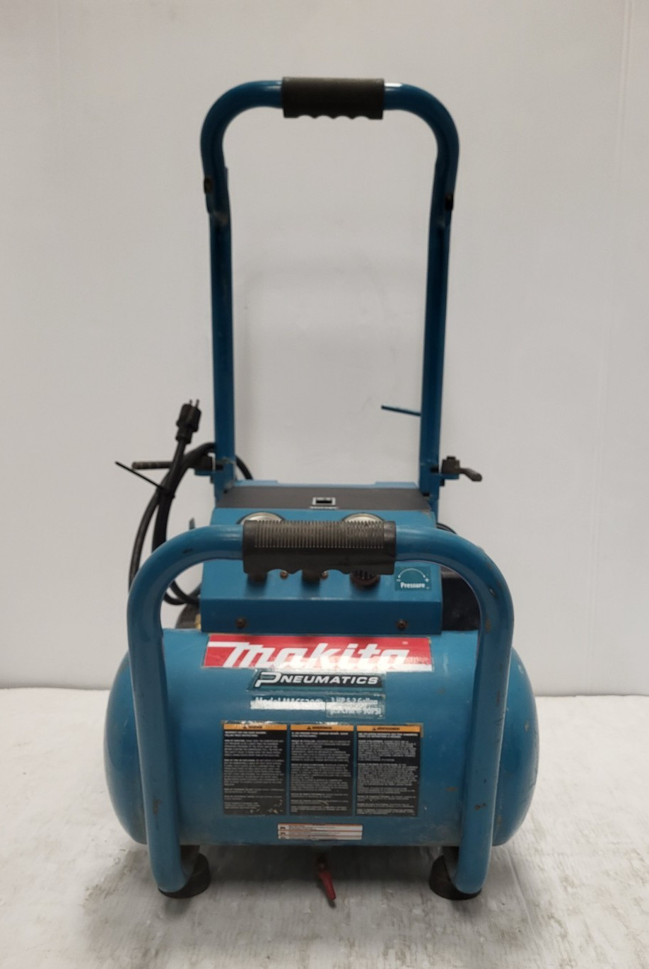 Makita MAC5200 Air Compressor Makita MAC5200 Air Compressor