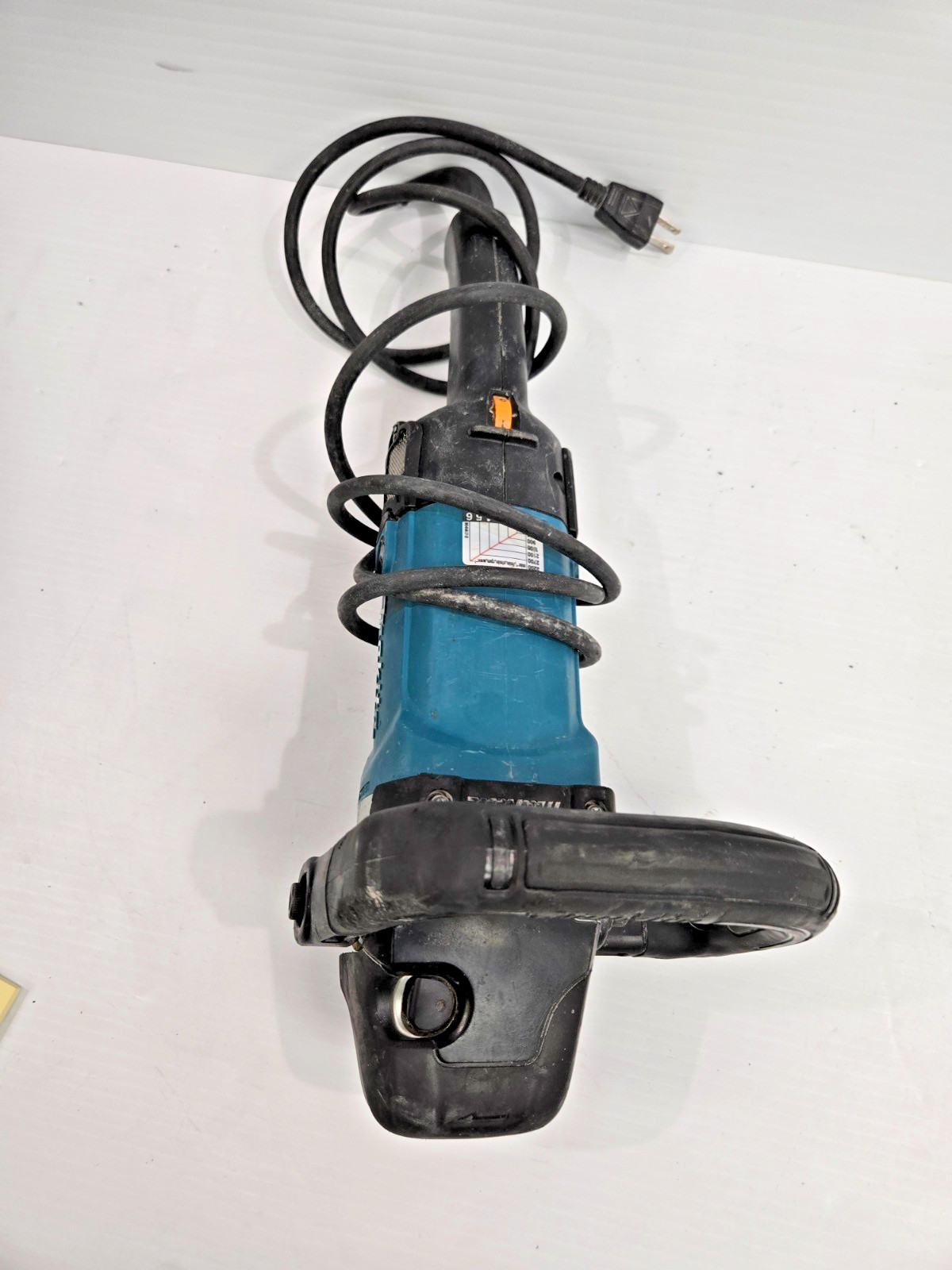 Tools Makita 9237c rough shape Tools Makita 9237c rough shape